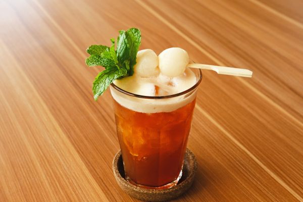 https://simplemocktailrecipes.com/wp-content/uploads/2023/06/Blog-images-lychee-mocktails-with-ginger-mint.jpg